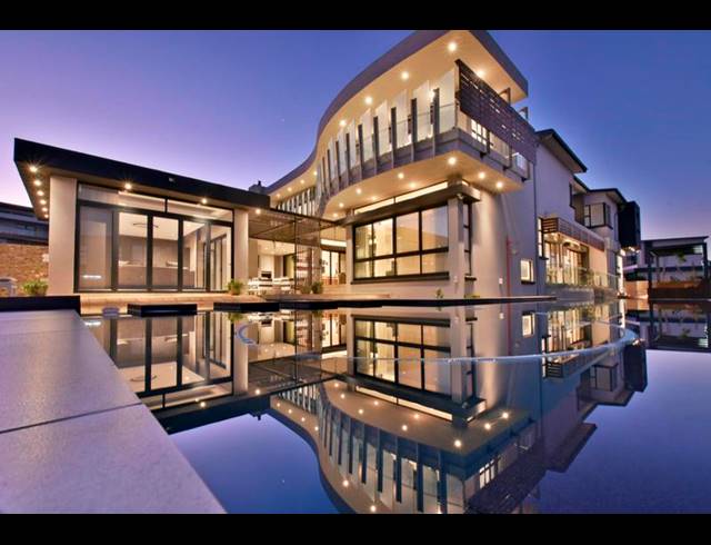 5 BEDROOM HOUSE FOR SALE IN MEYERSDAL ECO ESTATE